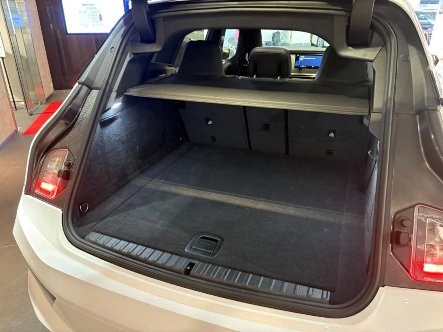 IX xDrive40 - Image 6